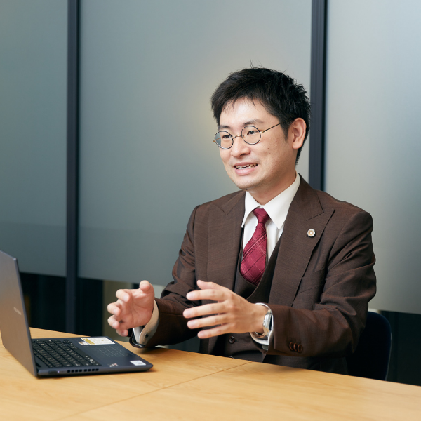 代表弁護士 首藤哲伺